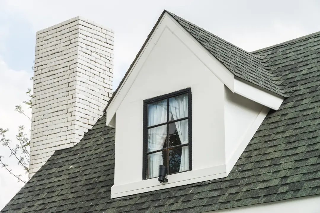Pitched Roof vs Flat Roof Pitched Roof vs Flat Roof Image